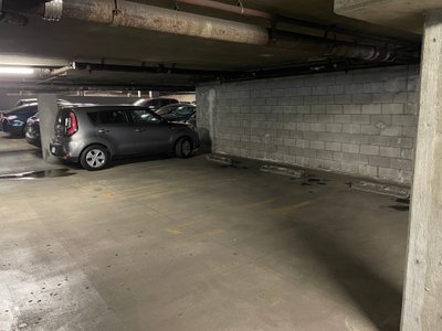 20 x 20 Parking Lot in Burbank, California