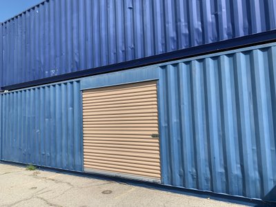 40 x 8 Shipping Container in Vernon, California