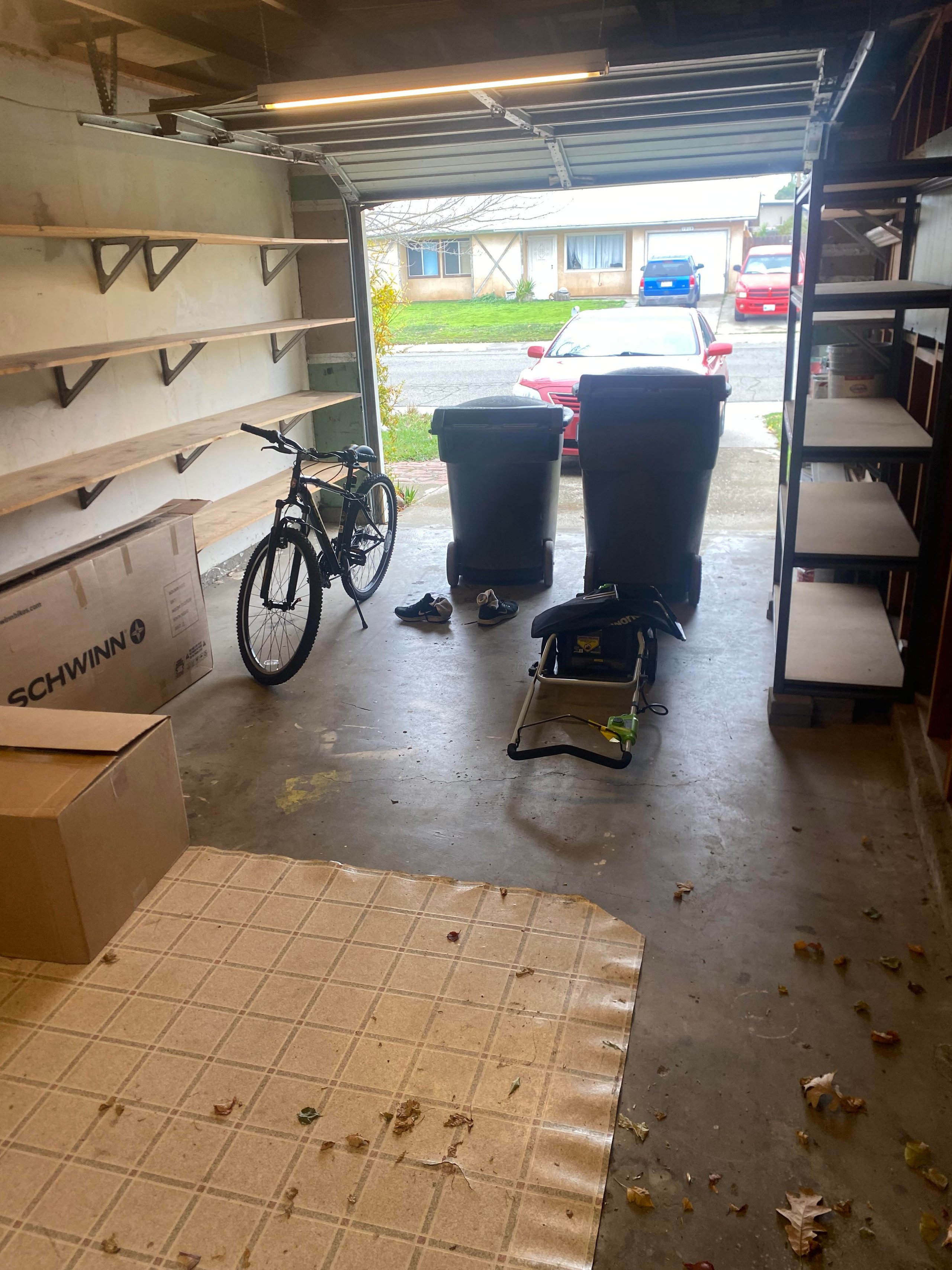 20x10 Garage self storage unit in Elverta, CA