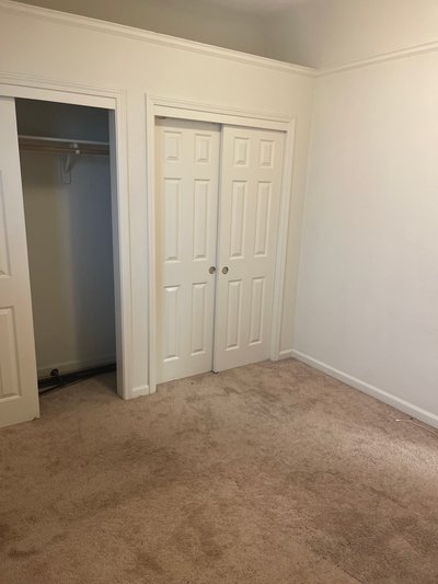 10 x 10 Bedroom in Sacramento, California near [object Object]
