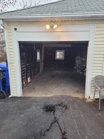 20 x 10 Garage in East Hartford, Connecticut