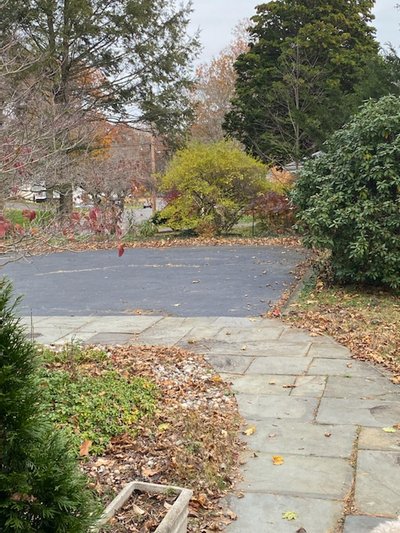 Small 15×25 Driveway in West Hartford, Connecticut