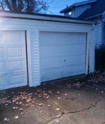 10 x 20 Garage in Bedford, Ohio