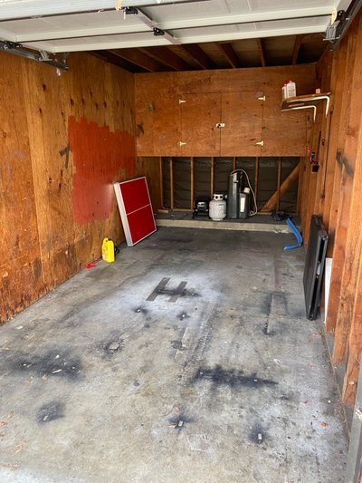 14x14 Garage self storage unit in Long Beach, CA