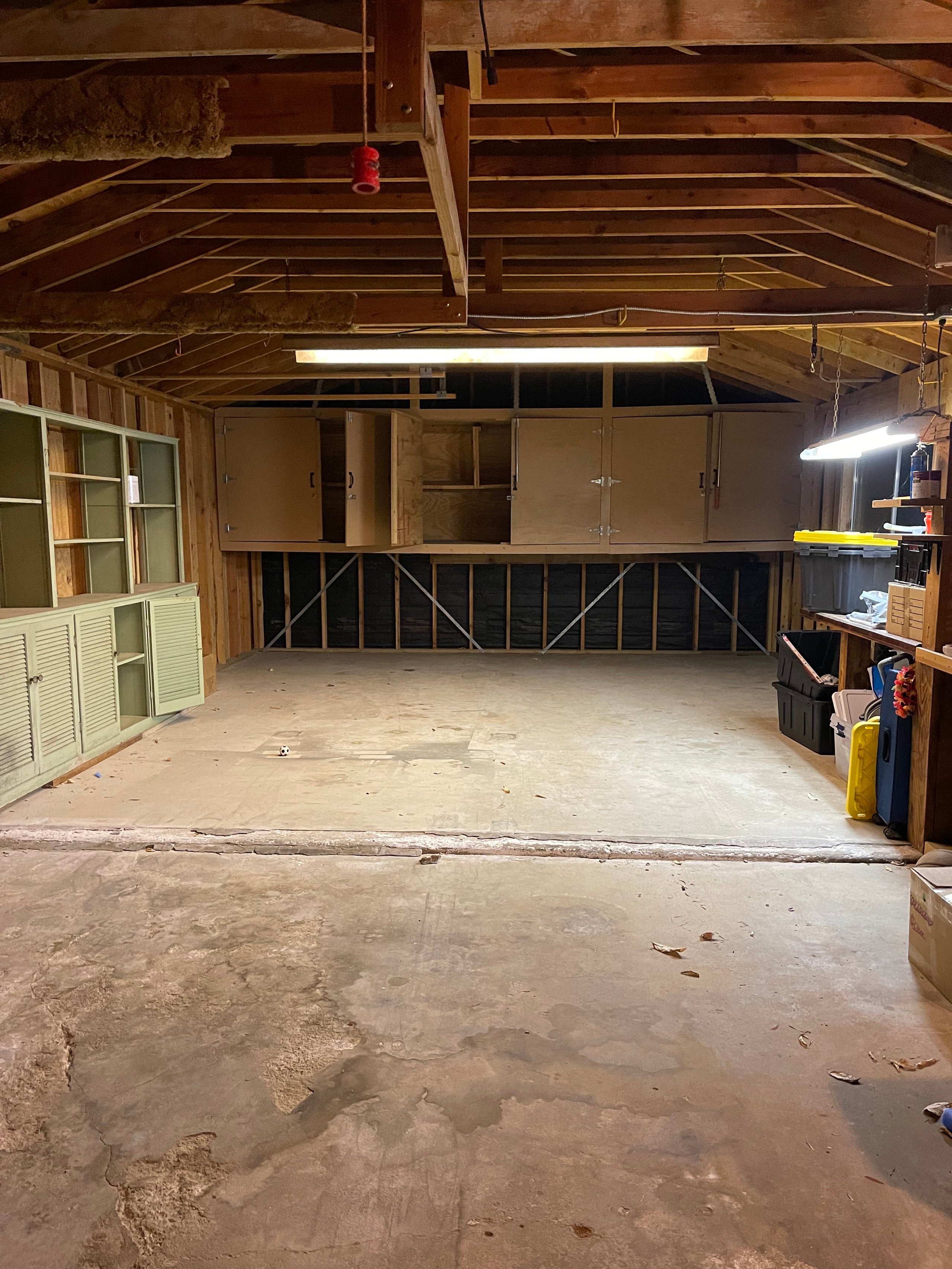 40x18 Garage self storage unit in Los Angeles, CA