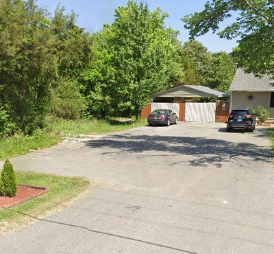 undefined x undefined Driveway in Clinton, Maryland
