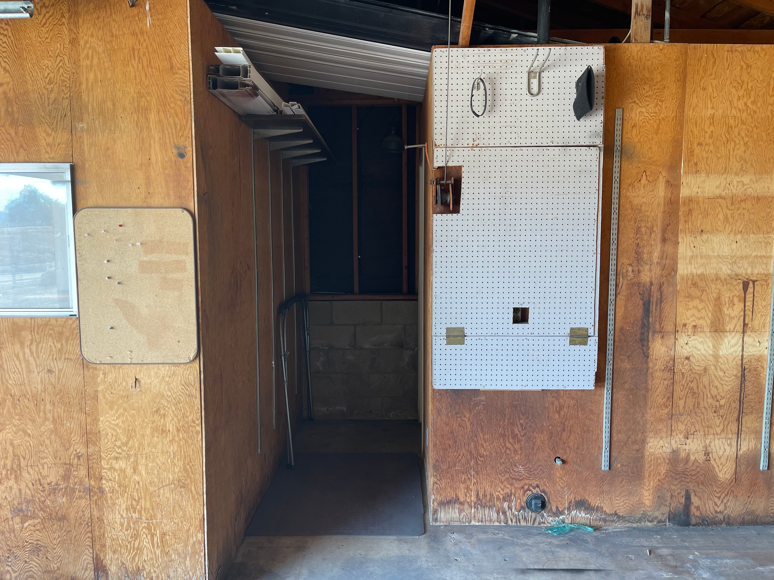 21x18 Garage self storage unit in Temecula, CA