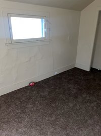 10 x 10 Bedroom in Akron, Ohio