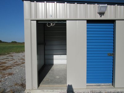 10x5 Warehouse self storage unit in Farmersville, TX