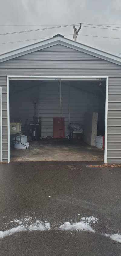 20x20 Garage self storage unit in Hudson, NH