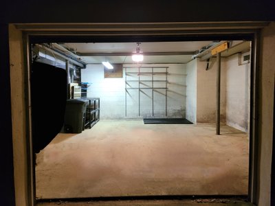 39x28 Garage self storage unit in Holmdel, NJ