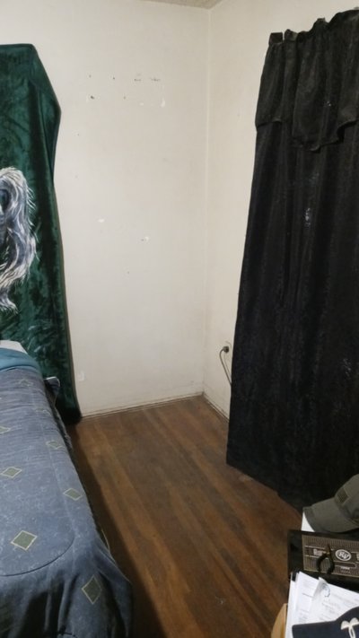4 x 5 Bedroom in Bakersfield, California