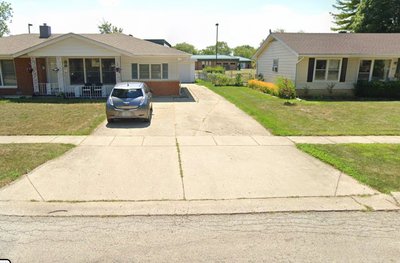 20 x 10 Driveway in Elk Grove Village, Illinois near [object Object]