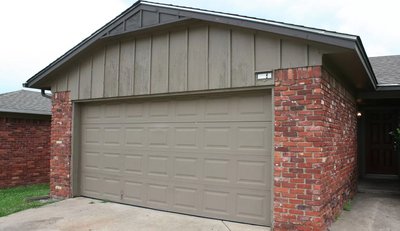 5 x 5 Garage in Tulsa, Oklahoma