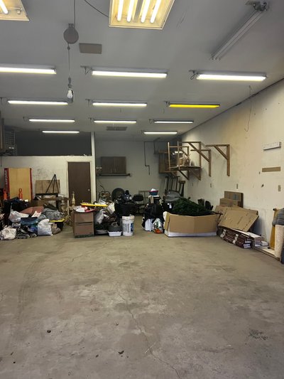 25x20 Garage self storage unit in Columbus, OH