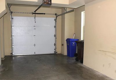 20x10 Garage self storage unit in Portland, OR