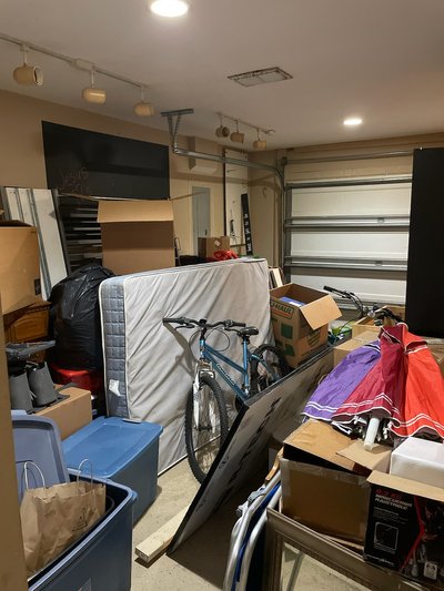 20x10 Garage self storage unit in Jacksonville, FL