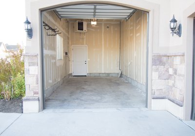 24 x 11 Garage in Layton, Utah