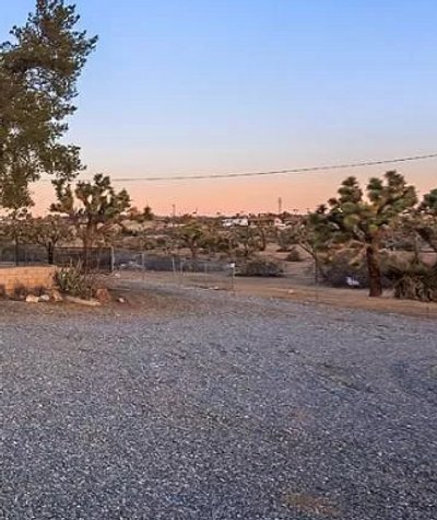 25 x 20 Unpaved Lot in Yucca Valley, California near [object Object]
