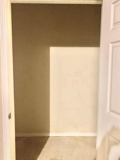 6 x 10 Closet in Atlanta, Georgia near [object Object]