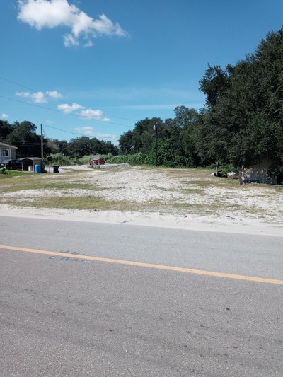 1300 x 600 Parking Lot in Lake Wales, Florida near [object Object]