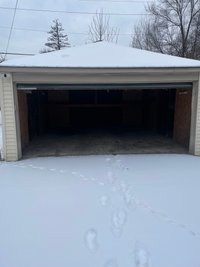 20 x 20 Garage in Detroit, Michigan