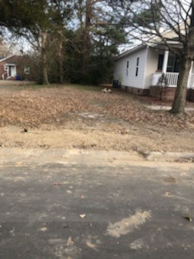 20 x 10 Unpaved Lot in Greenville, North Carolina