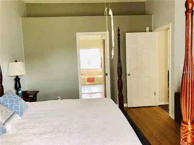 20 x 10 Bedroom in Brandon, Florida