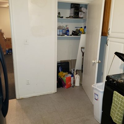 Small 5×5 Closet in Baltimore, Maryland