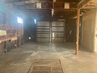 20 x 10 Warehouse in Coalinga, California