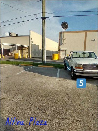 20 x 10 Parking Lot in Tampa, Florida