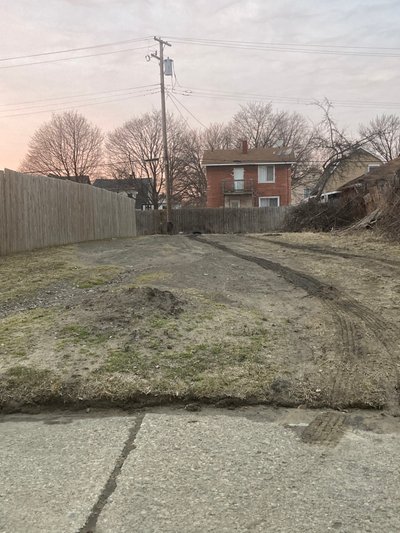 20 x 10 Unpaved Lot in Detroit, Michigan