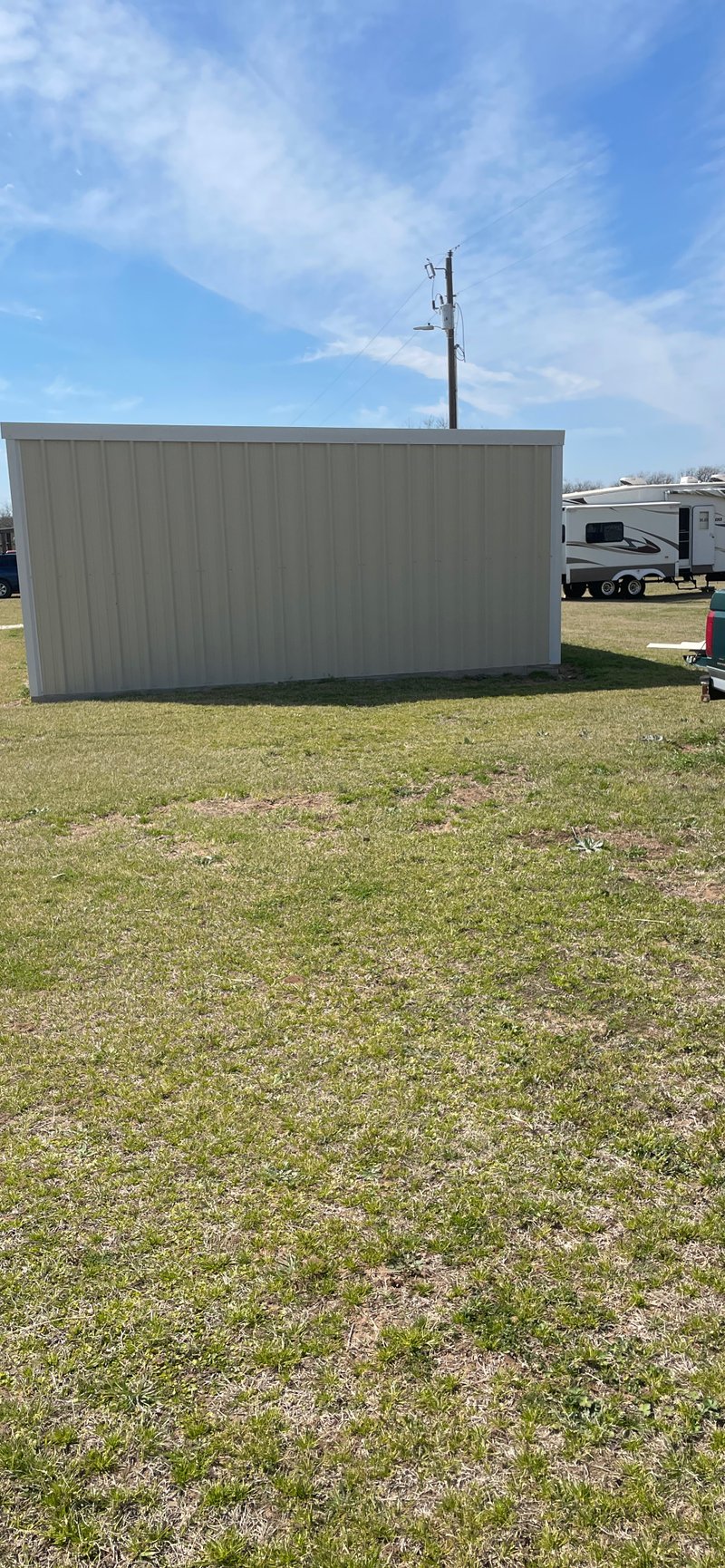 Neighbor Vehicle Storage vehicle storage in Elgin, Texas