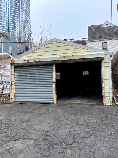 12 x 6 Garage in Jersey City, New Jersey