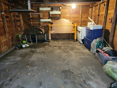 16 x 15 Garage in Cleveland, Ohio