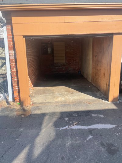 20 x 25 Garage in Hartford, Connecticut near [object Object]