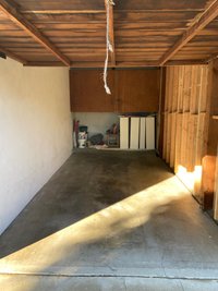 10 x 10 Garage in Los Angeles, California
