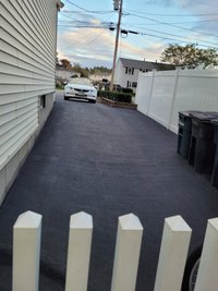 32 x 18 Driveway in Derry, New Hampshire