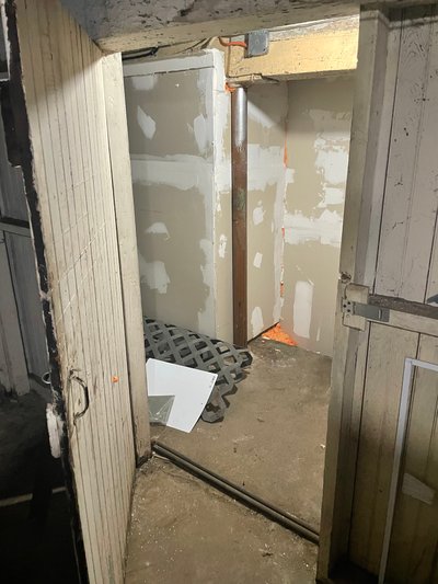 10×20 self storage unit at 35 Putnam Pike North Providence, Rhode Island