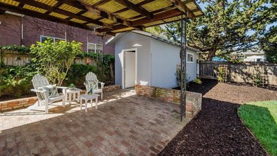 10 x 10 Shed in Redwood City, California