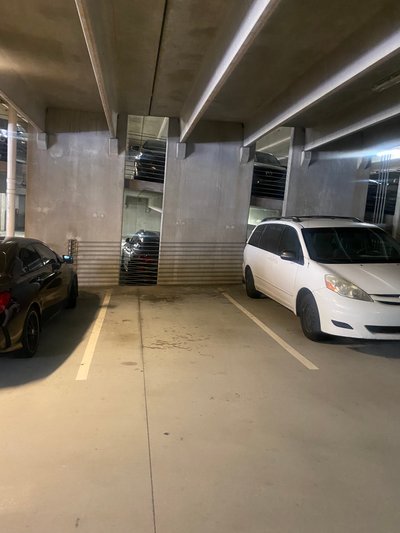 20 x 10 Parking Garage in Sandy Springs, Georgia