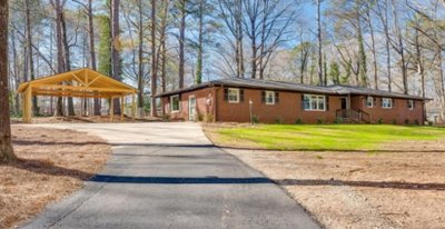 undefined x undefined Driveway in Lithia Springs, Georgia
