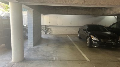 22 x 12 Parking Garage in San Diego, California