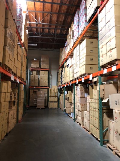 4 x 4 Warehouse in Ontario, California