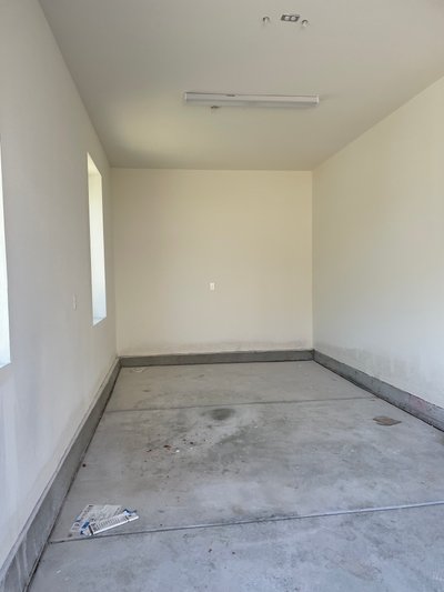 Small 10×10 Garage in Riverside, California