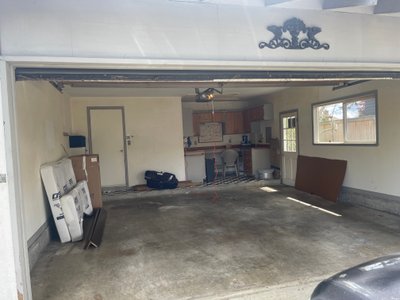 16 x 18 Garage in Kirkland, Washington