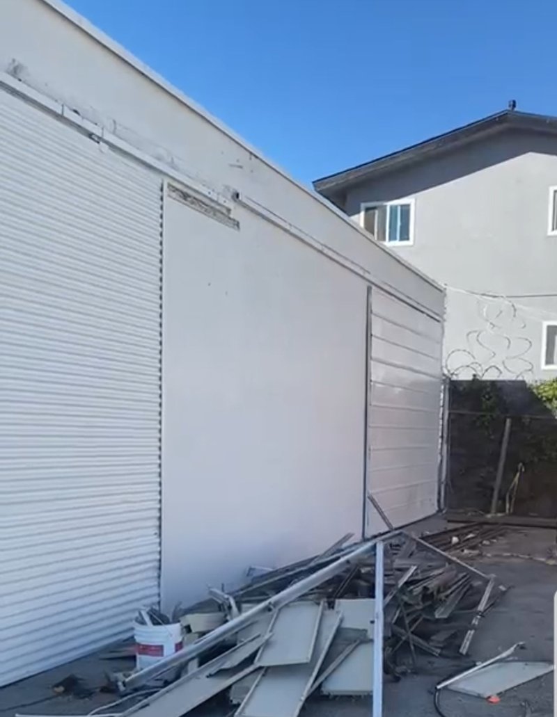 Warehouse in Inglewood, California 1