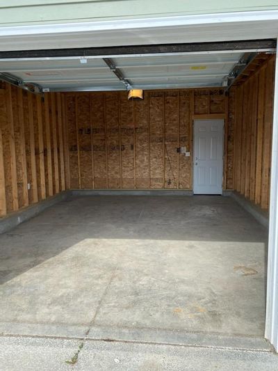 20×16 self storage unit at 1121 Oakwood Ave Columbus, Ohio