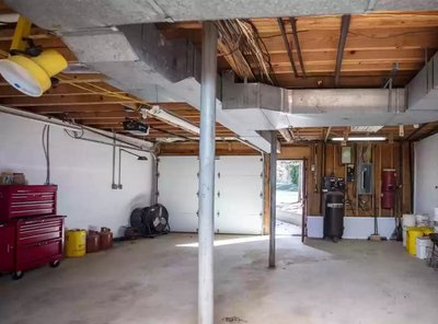 20x10 Garage self storage unit in Hueytown, AL
