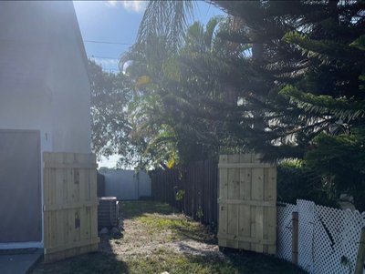 40×15 self storage unit at I-95 Pompano Beach, Florida